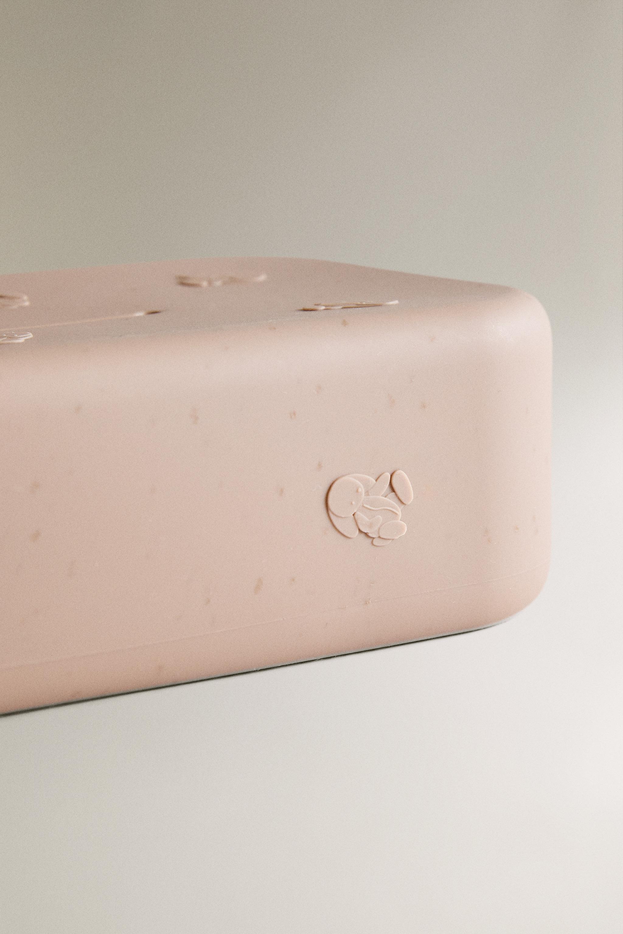SILICONE RABBIT WIPE HOLDER